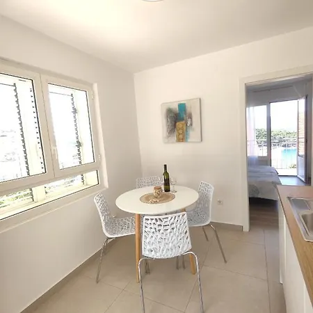 Blue Sea View Apartment