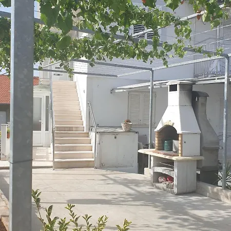 Blue Sea View Apartment